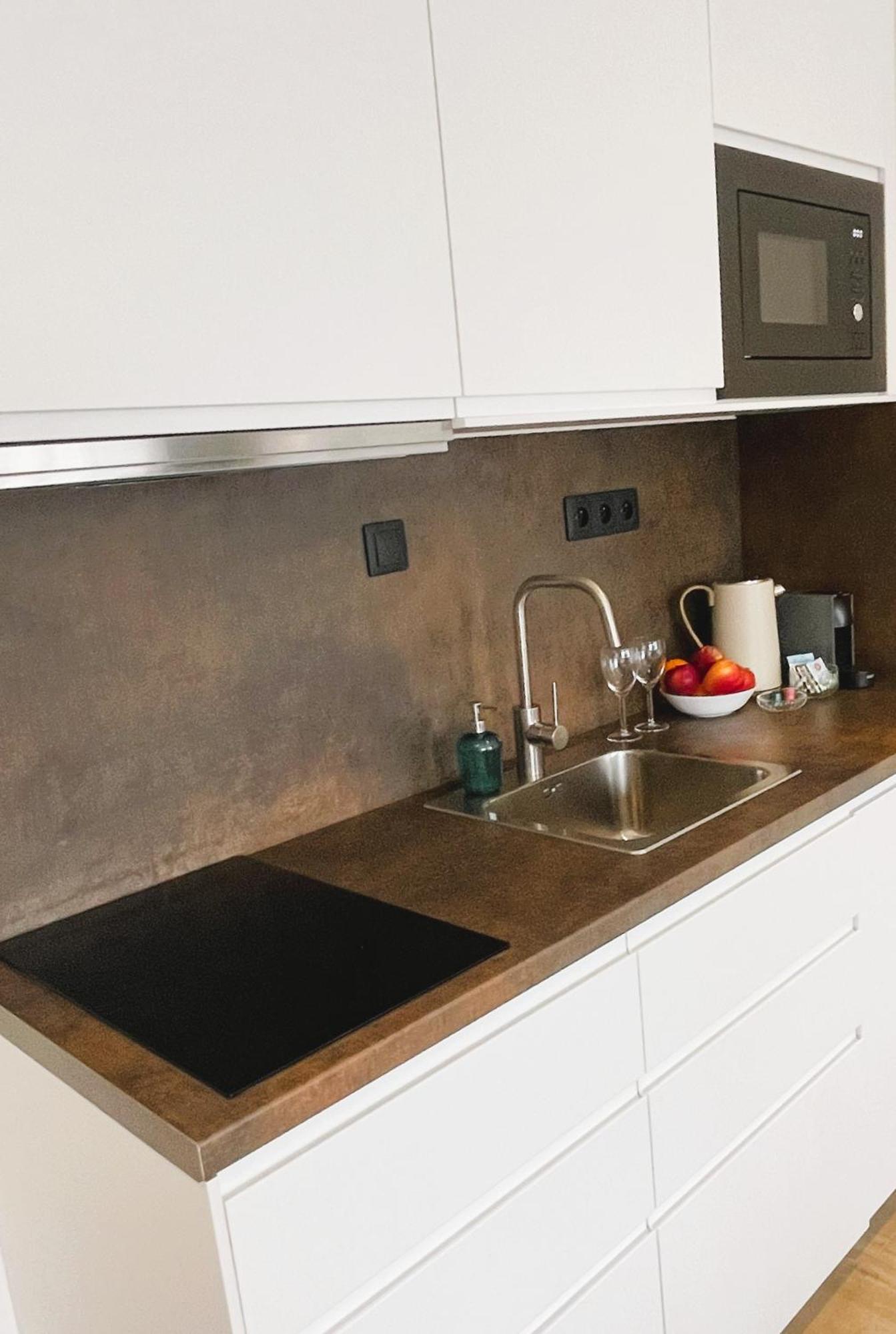 Apt 100 プラハ エクステリア 写真
